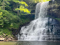 Negocio Cascade Falls Trailhead
